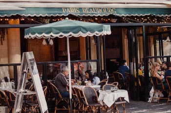 Photo of Restaurant, Paris, France | Image by Dan Novac from Pixabay