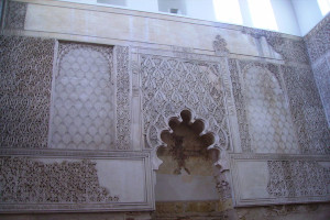 Photo of West wall of the Synagogue of Córdoba| Image by Américo Toledano from Wikipedia