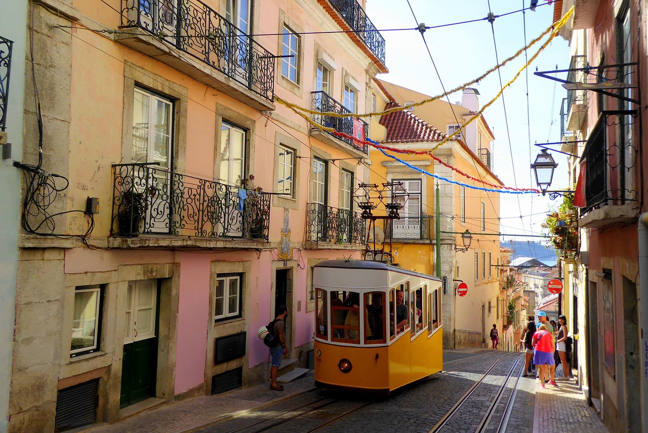 lisbon streetview, 