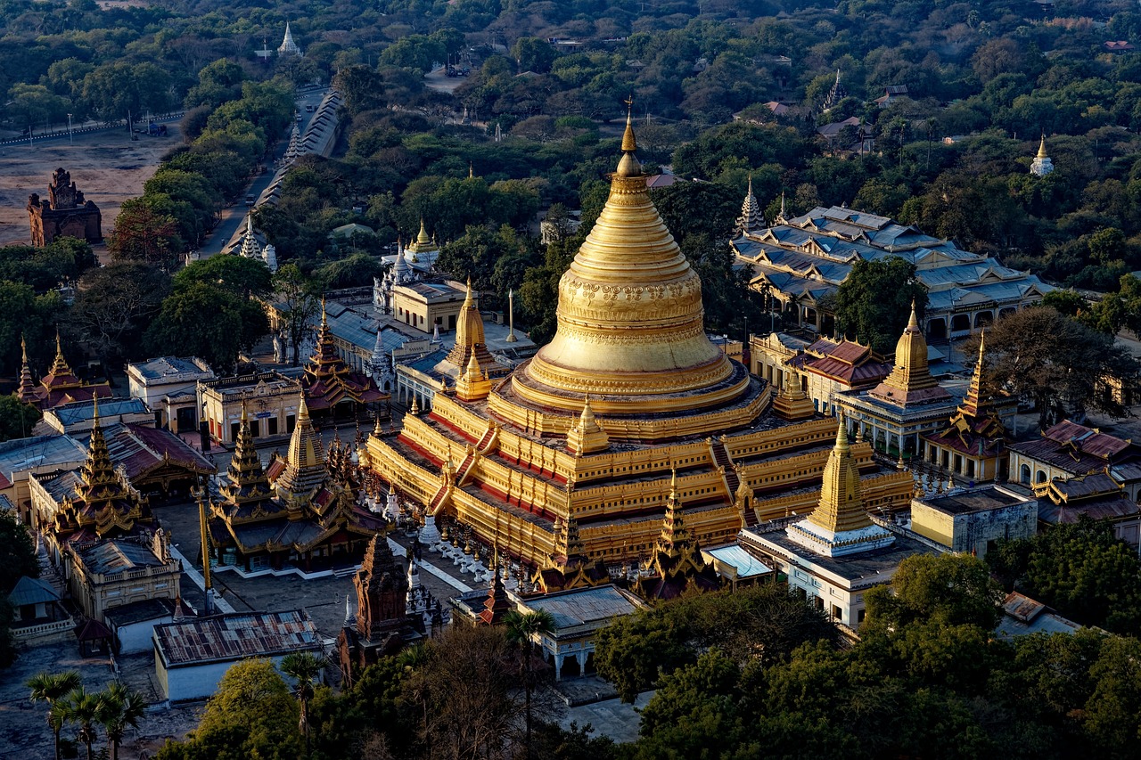 Shwezigon pagoda, Temple, Myanmar, 